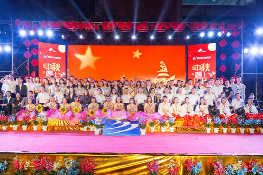 爸媽，我在新華學(xué)互聯(lián)網(wǎng)挺好的