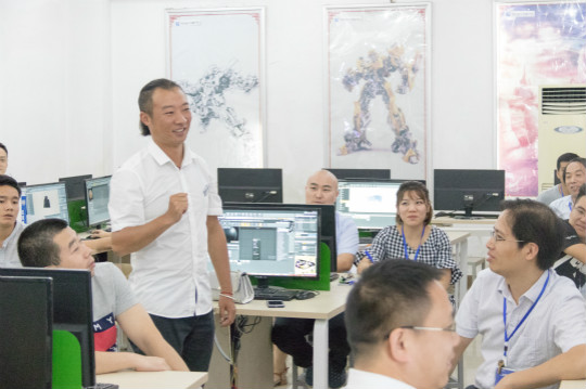 新華互聯(lián)網(wǎng)科技2018暑期VR師資培訓之:為夢出征