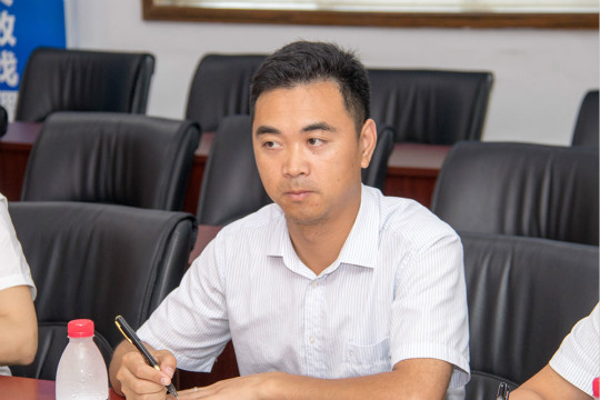 熱烈歡迎國(guó)開區(qū)四川省網(wǎng)商總部經(jīng)濟(jì)產(chǎn)業(yè)園領(lǐng)導(dǎo)蒞臨四川新華
