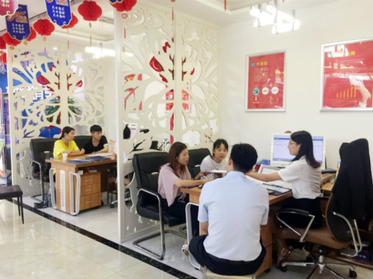 新生故事| 追夢的路上，姐妹攜手走進四川新華