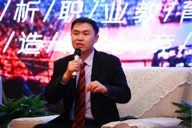 畢業(yè)即就業(yè)！AI時代的互聯(lián)網(wǎng)職業(yè)教育