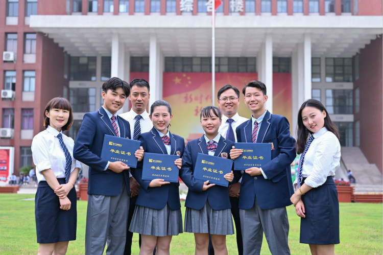 職業(yè)教育托舉新希望，如何選擇一所好學校？