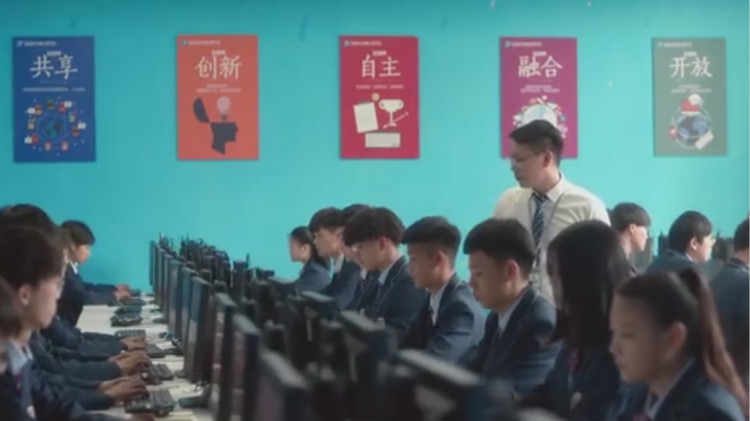 掌握一門(mén)技能，她開(kāi)啟了繽紛多彩的技能人生