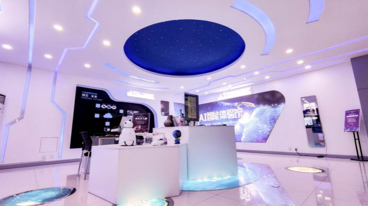 明星進校園丨如果你在新華見到了他請不要驚訝！