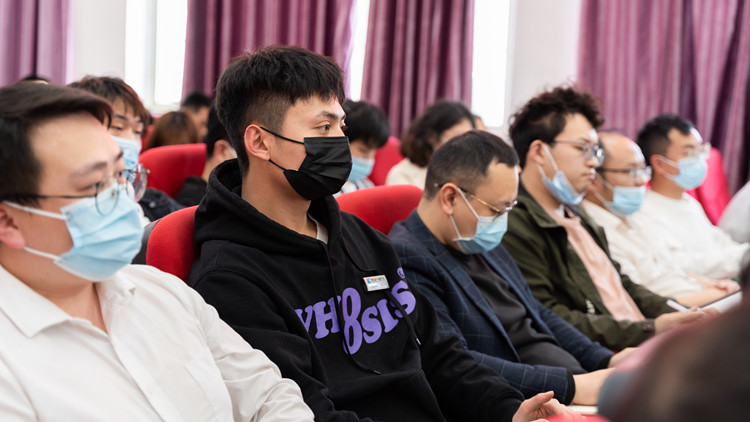 新華大講堂|加強師資力量建設(shè)，共建強校師資團(tuán)隊