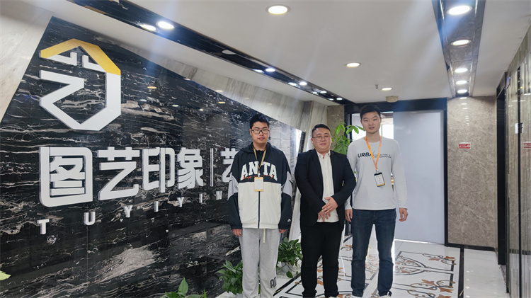 心系學子每一步，就業(yè)回訪送真情