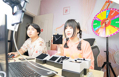 四川新華電腦學院電商實訓基地