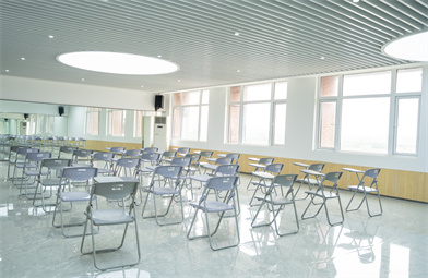 四川新華電腦學院校園環(huán)境